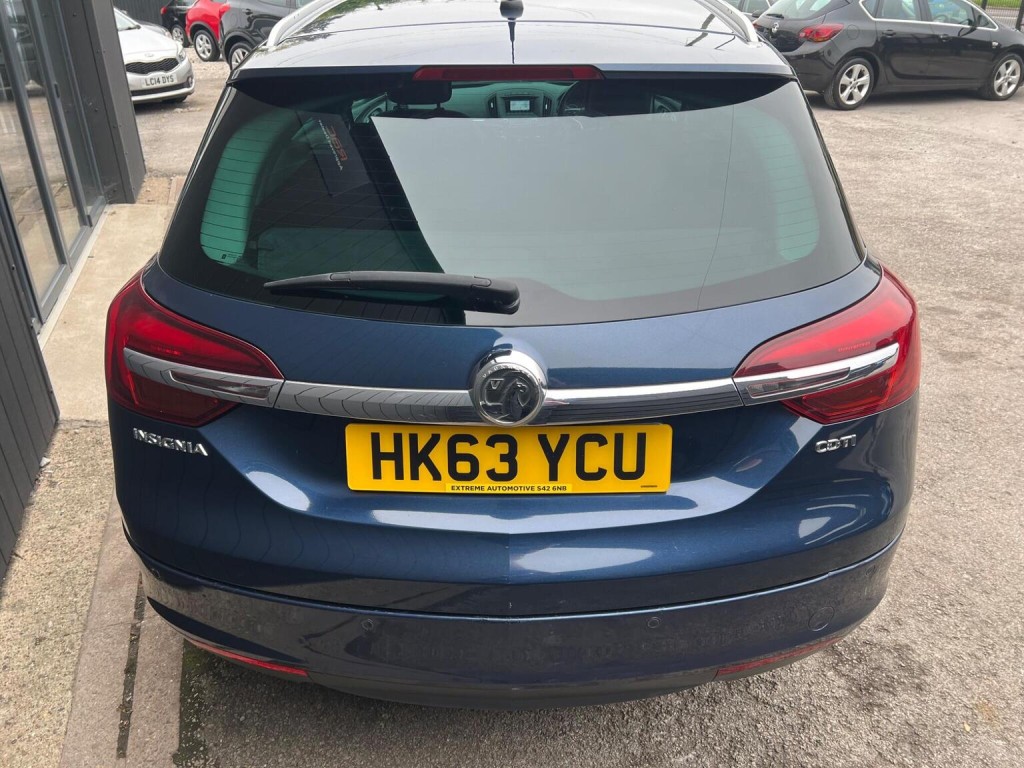 VAUXHALL INSIGNIA