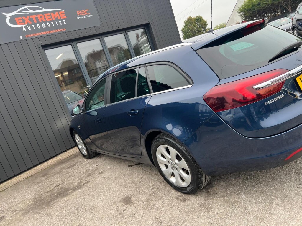 VAUXHALL INSIGNIA