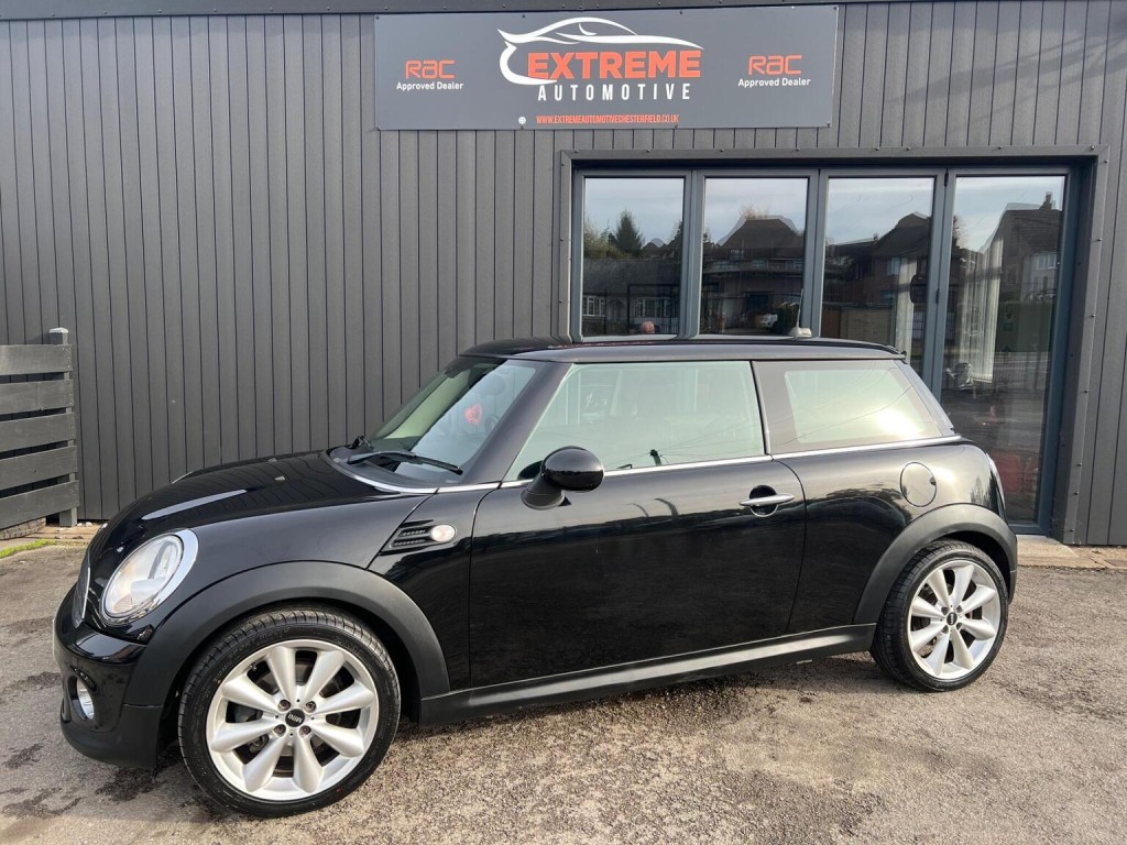 View MINI HATCH 1.6 Cooper D Euro 5 (s/s) 3dr