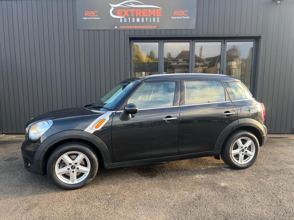 View MINI COUNTRYMAN 1.6 Cooper D Euro 5 (s/s) 5dr