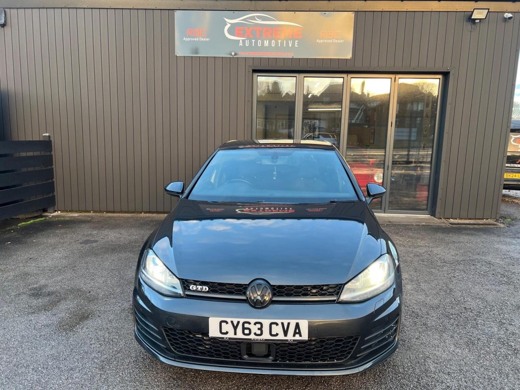 View VOLKSWAGEN GOLF 2.0 TDI BlueMotion Tech GTD Euro 6 (s/s) 5dr