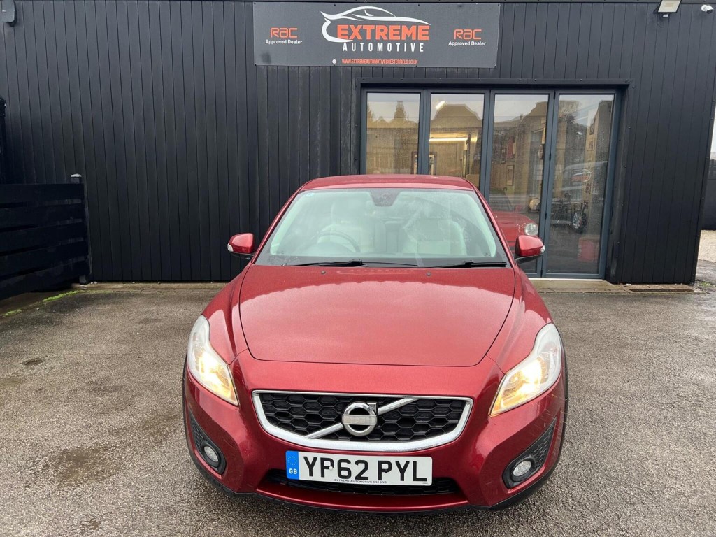 View VOLVO C30 1.6 D2 SE Lux Sports Coupe Euro 5 (s/s) 3dr