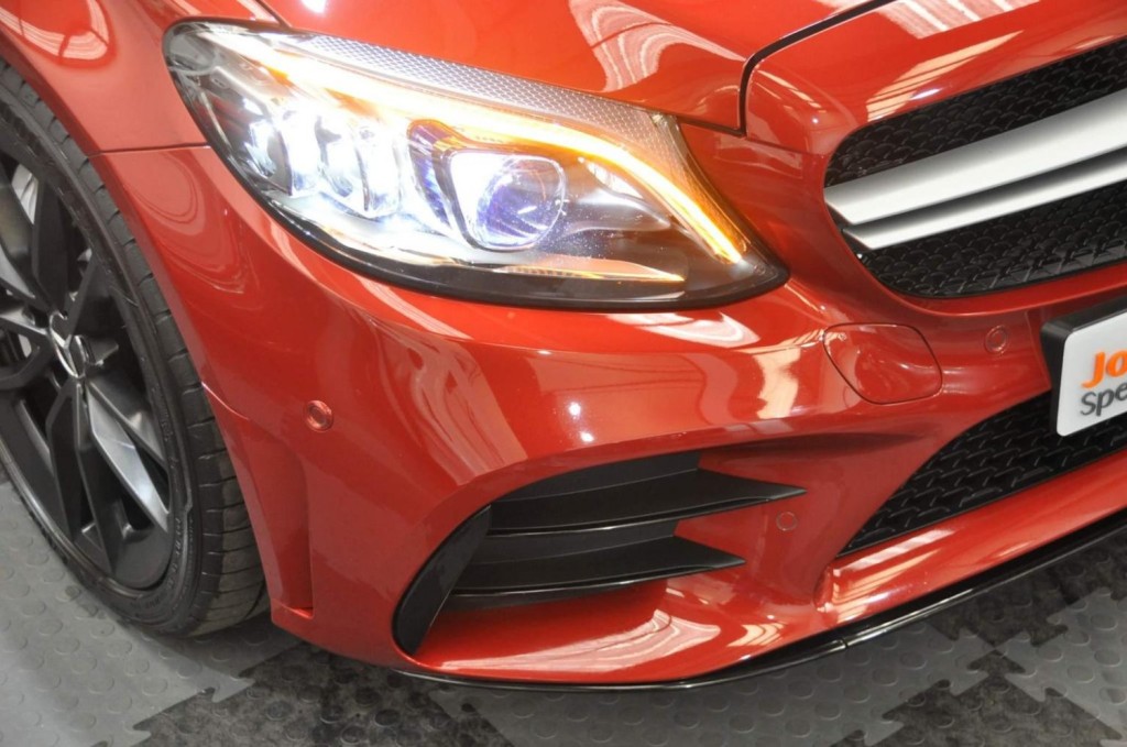 MERCEDES-BENZ C CLASS