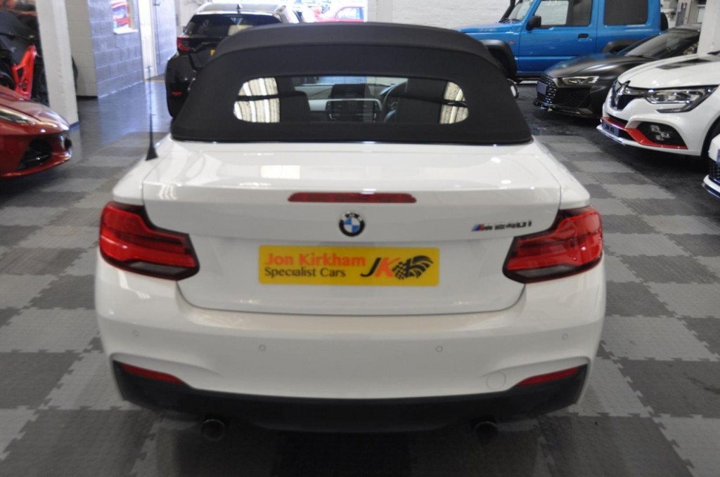 BMW 2 SERIES