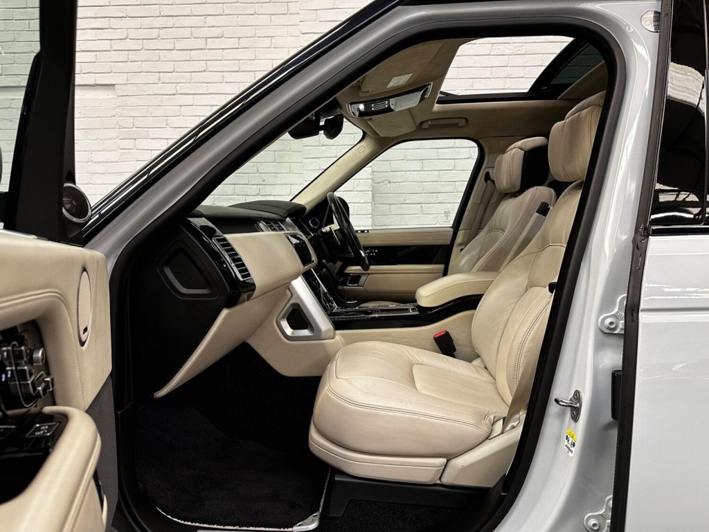 LAND ROVER RANGE ROVER