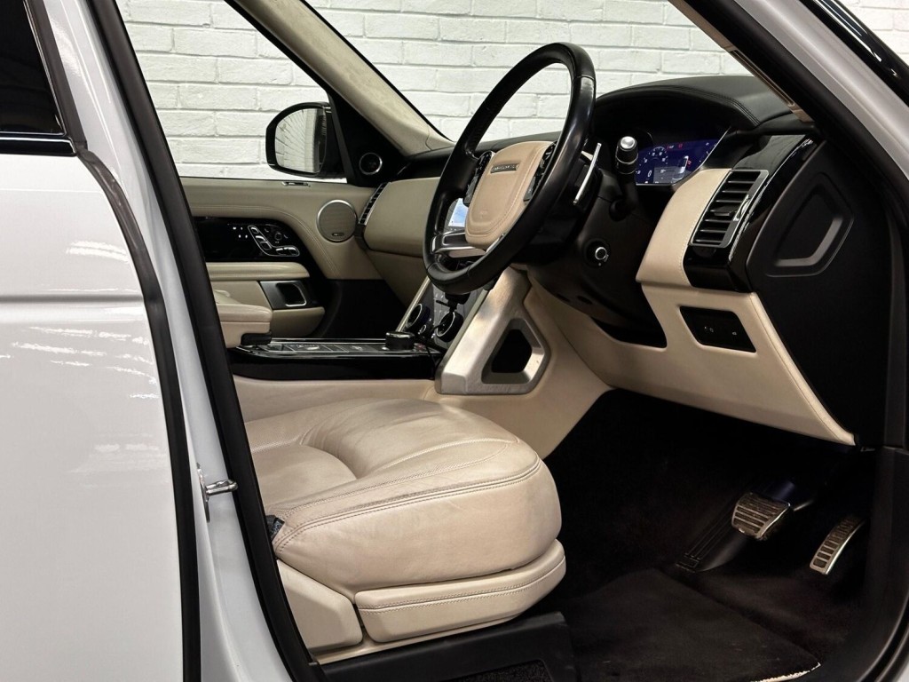 LAND ROVER RANGE ROVER