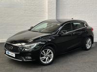 INFINITI Q30