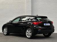 INFINITI Q30