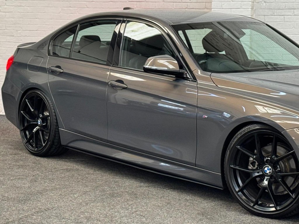 BMW 3 SERIES