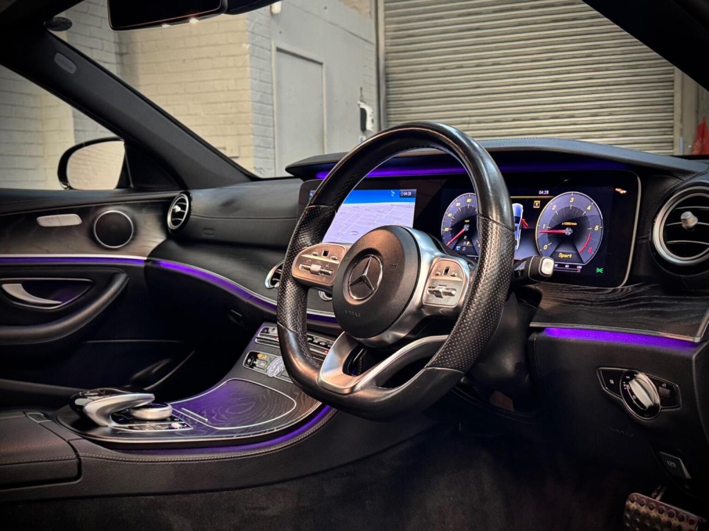 MERCEDES-BENZ E CLASS