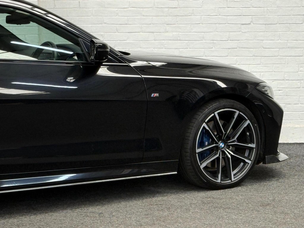 BMW 4 SERIES