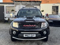 NISSAN NAVARA