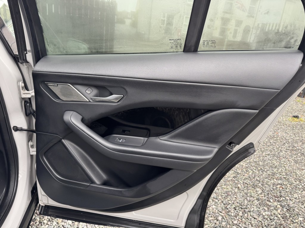 JAGUAR I-Pace