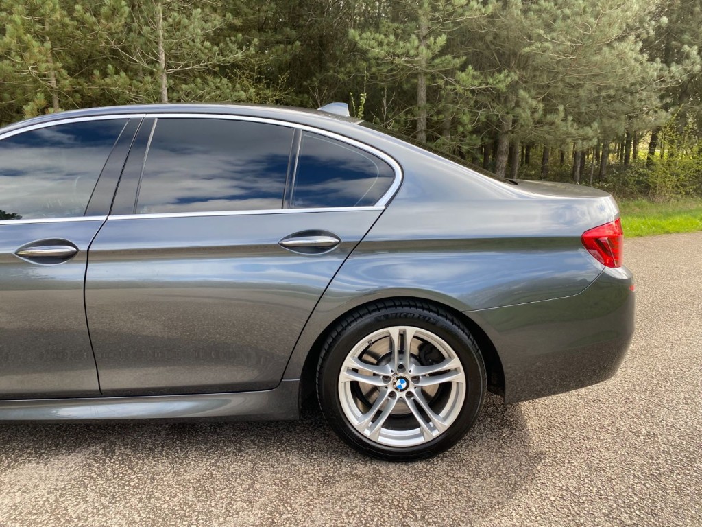 BMW 5 SERIES