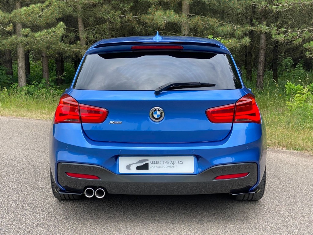 BMW 1 SERIES