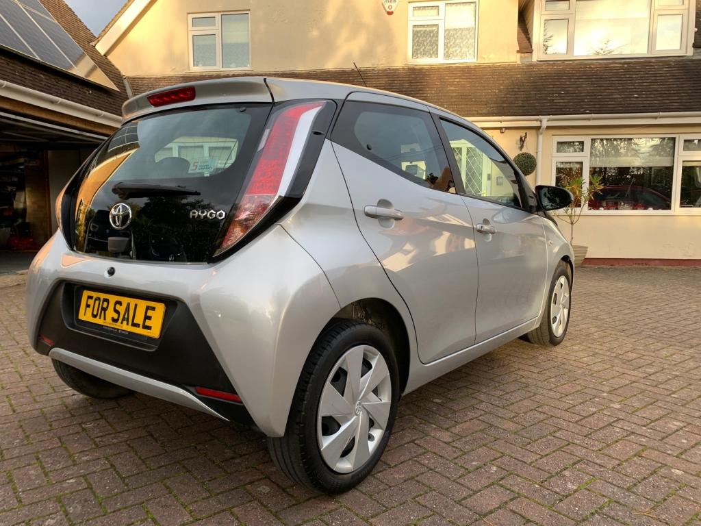 TOYOTA AYGO