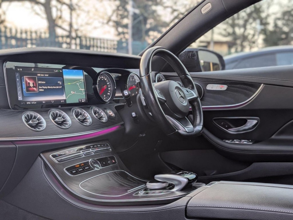 MERCEDES-BENZ E CLASS