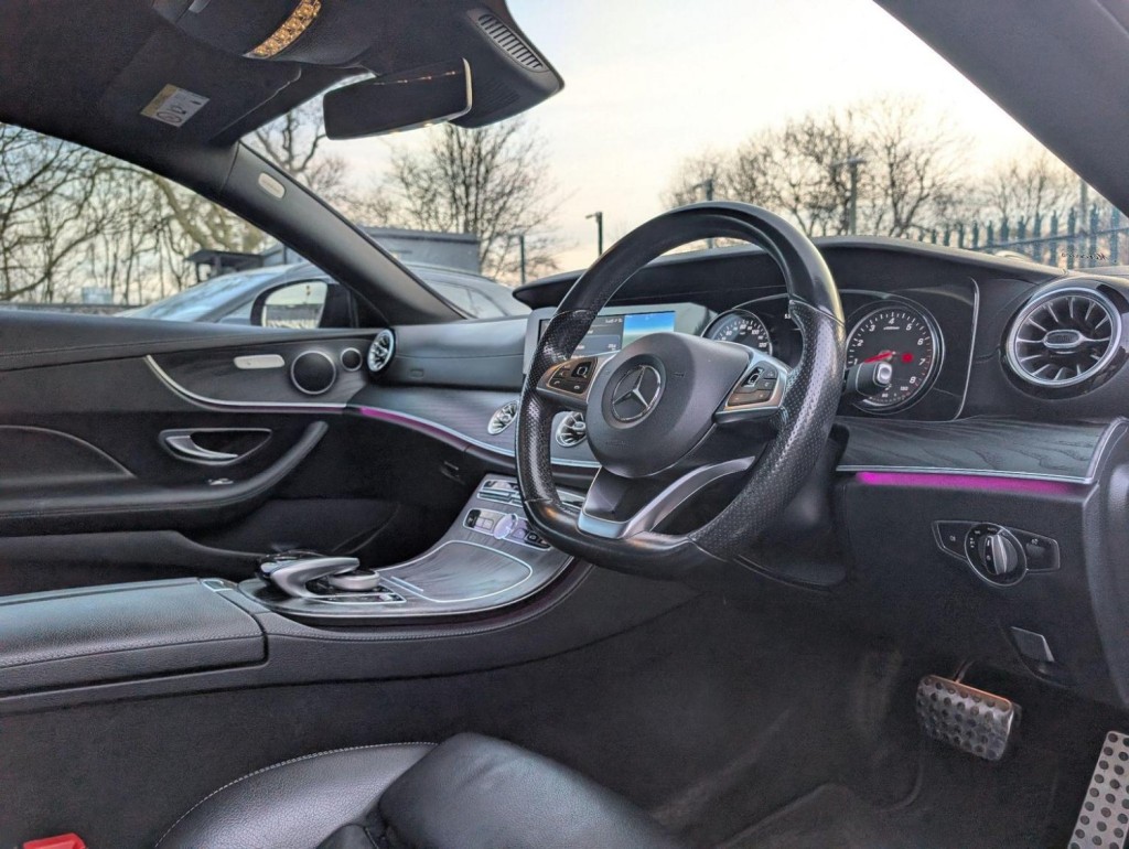 MERCEDES-BENZ E CLASS