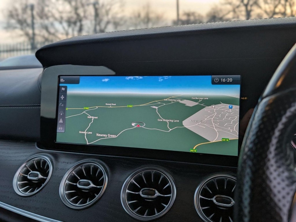 MERCEDES-BENZ E CLASS