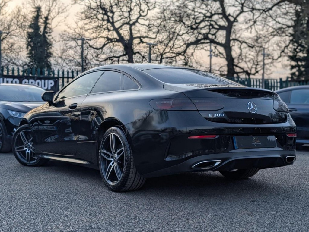 MERCEDES-BENZ E CLASS