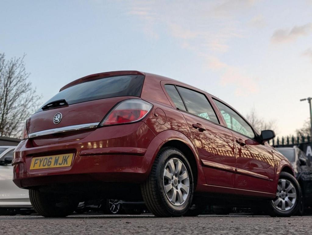 VAUXHALL ASTRA