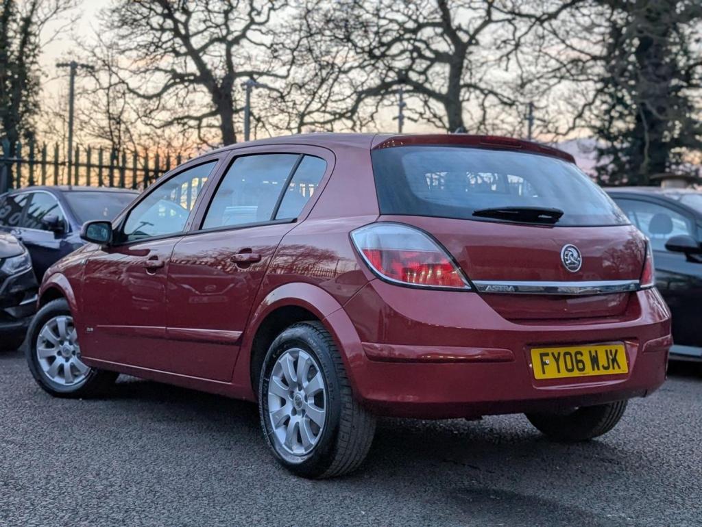 VAUXHALL ASTRA