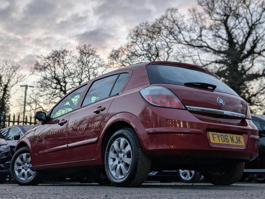 VAUXHALL ASTRA