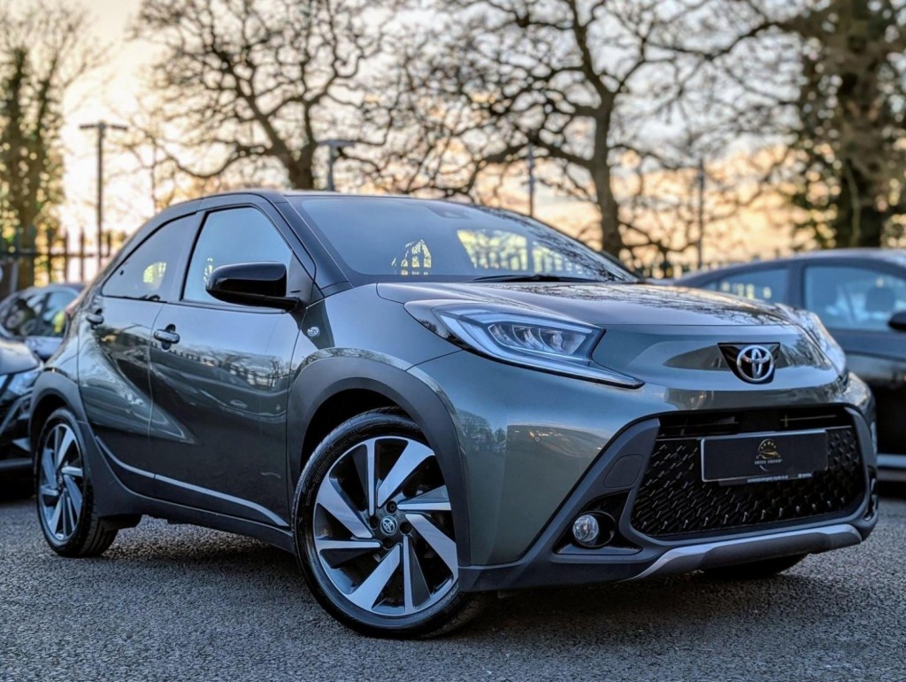 TOYOTA AYGO X