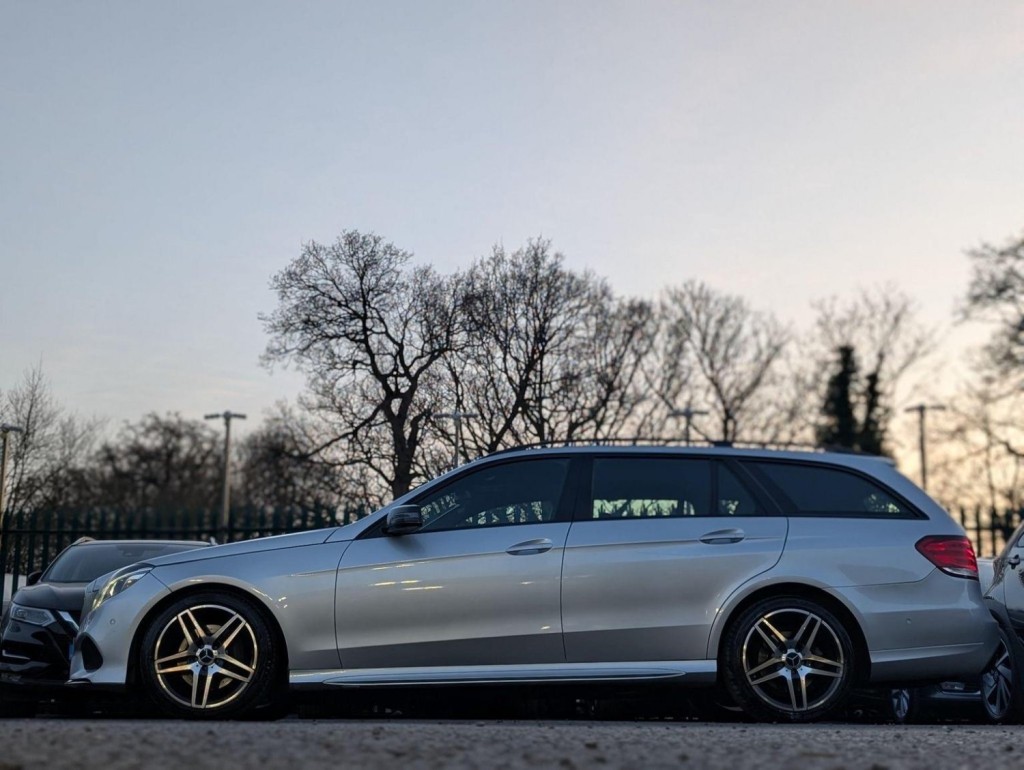 MERCEDES-BENZ E CLASS