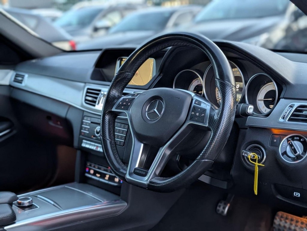 MERCEDES-BENZ E CLASS