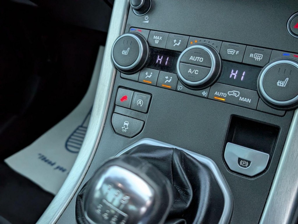 LAND ROVER RANGE ROVER EVOQUE