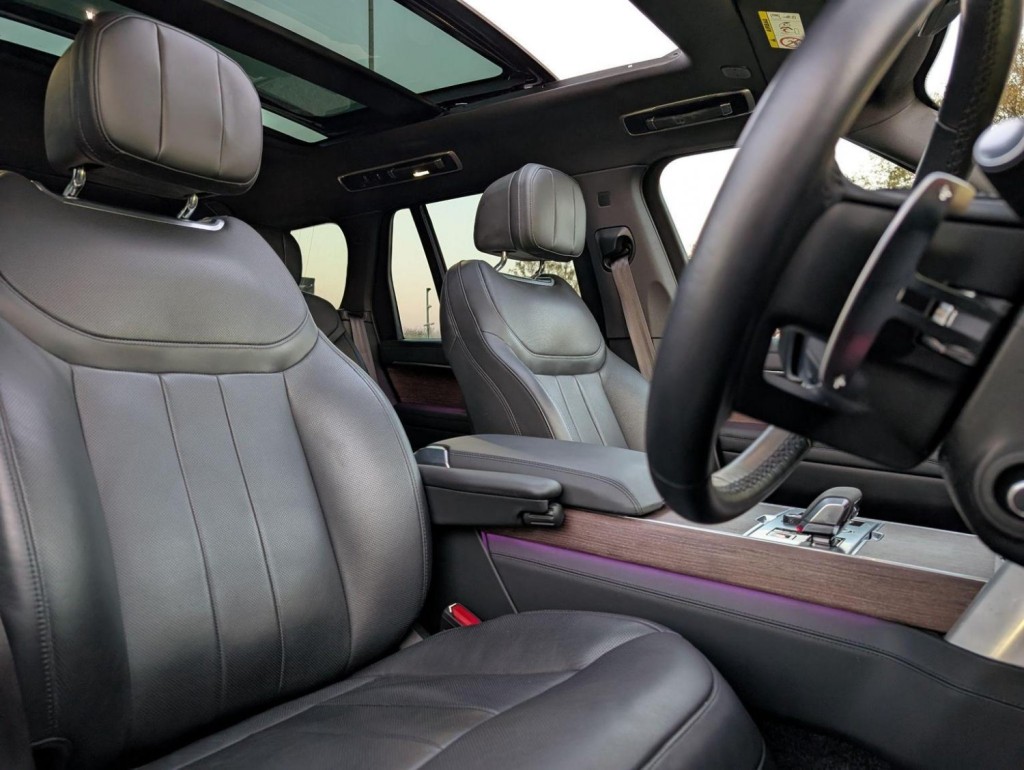 LAND ROVER RANGE ROVER