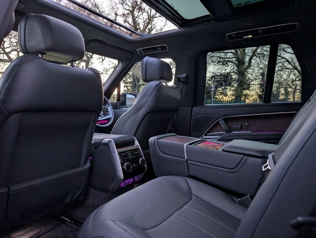 LAND ROVER RANGE ROVER