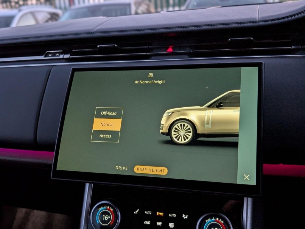 LAND ROVER RANGE ROVER