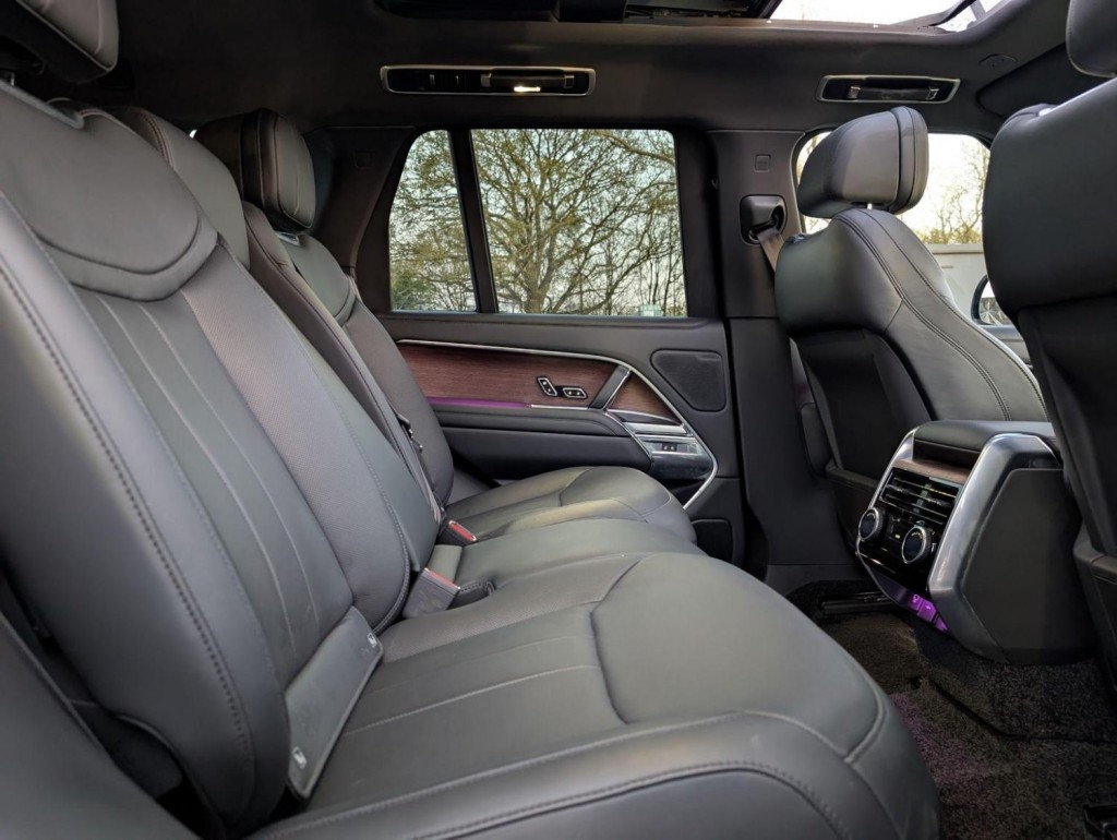 LAND ROVER RANGE ROVER