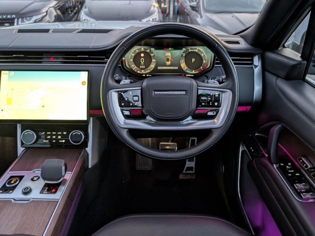 LAND ROVER RANGE ROVER