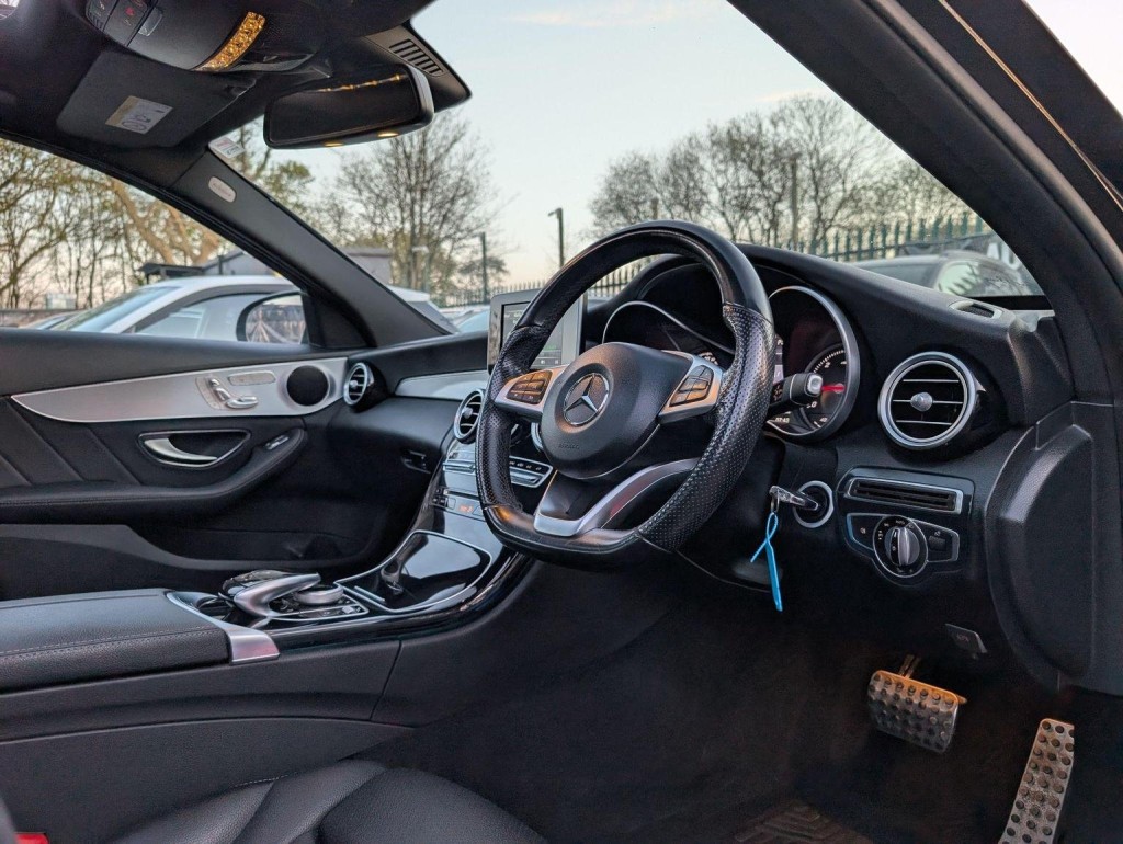 MERCEDES-BENZ C CLASS