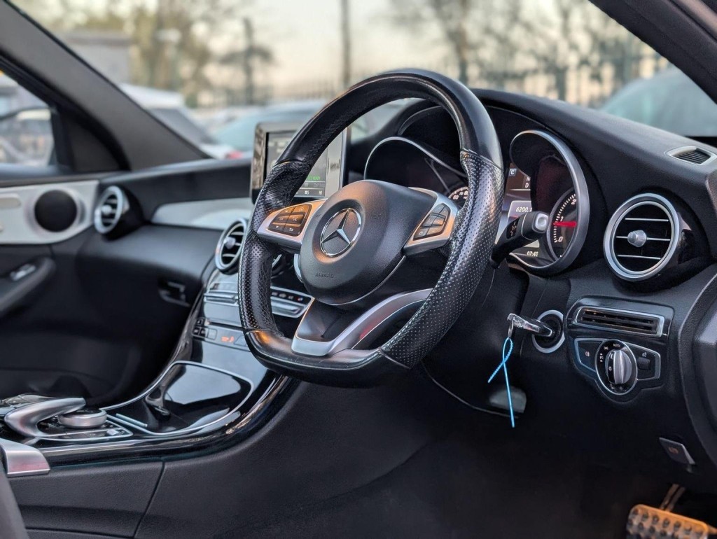 MERCEDES-BENZ C CLASS