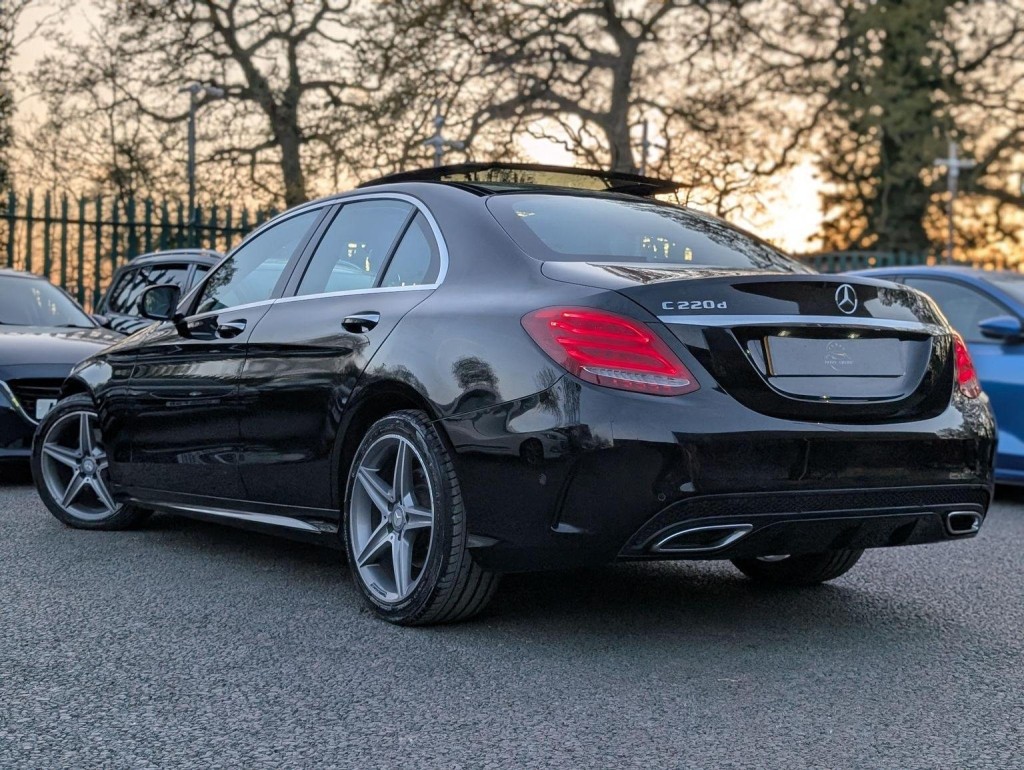 MERCEDES-BENZ C CLASS