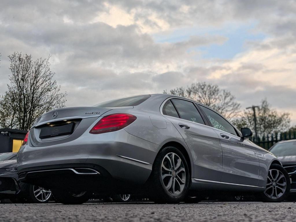 MERCEDES-BENZ C CLASS
