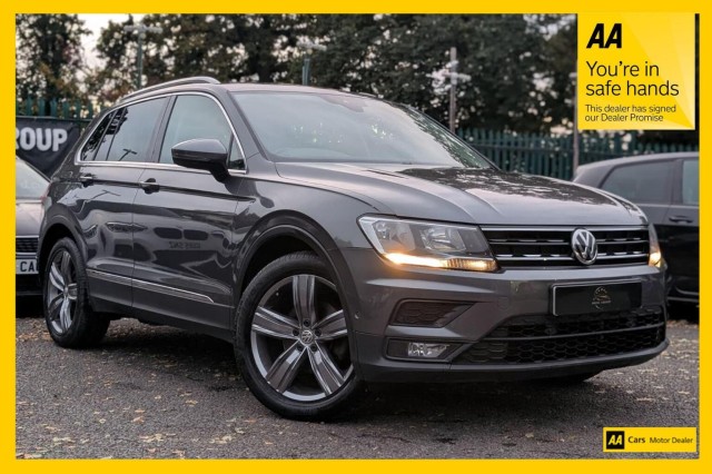 VOLKSWAGEN TIGUAN
