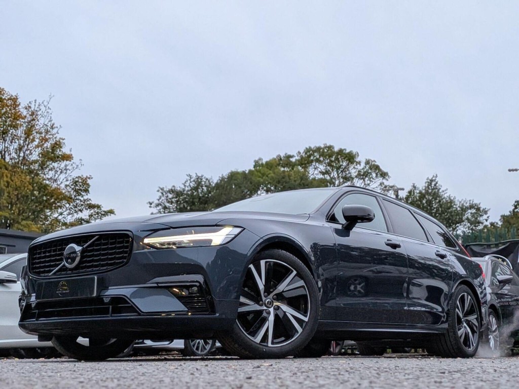 VOLVO V90