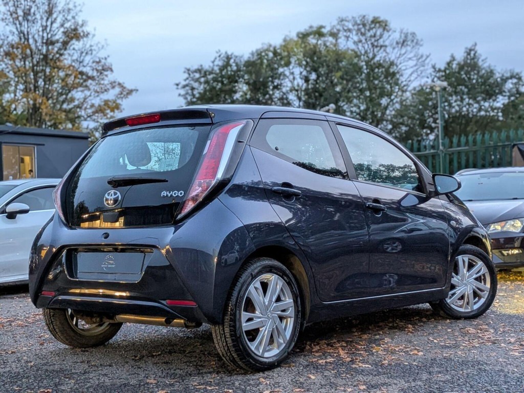 TOYOTA AYGO