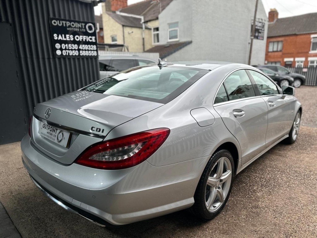 MERCEDES-BENZ CLS 3.0 CLS350 CDI V6 BlueEfficiency Sport Coupe G-Tronic+ Euro 5 4dr 2011