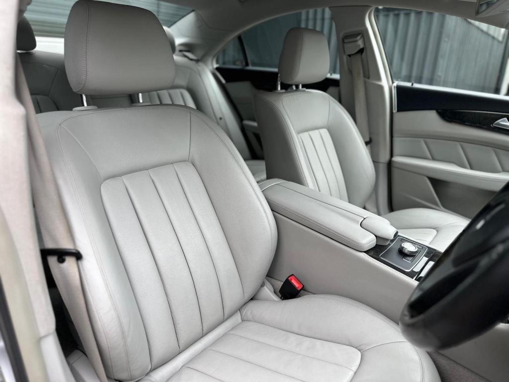 MERCEDES-BENZ CLS 3.0 CLS350 CDI V6 BlueEfficiency Sport Coupe G-Tronic+ Euro 5 4dr 2011