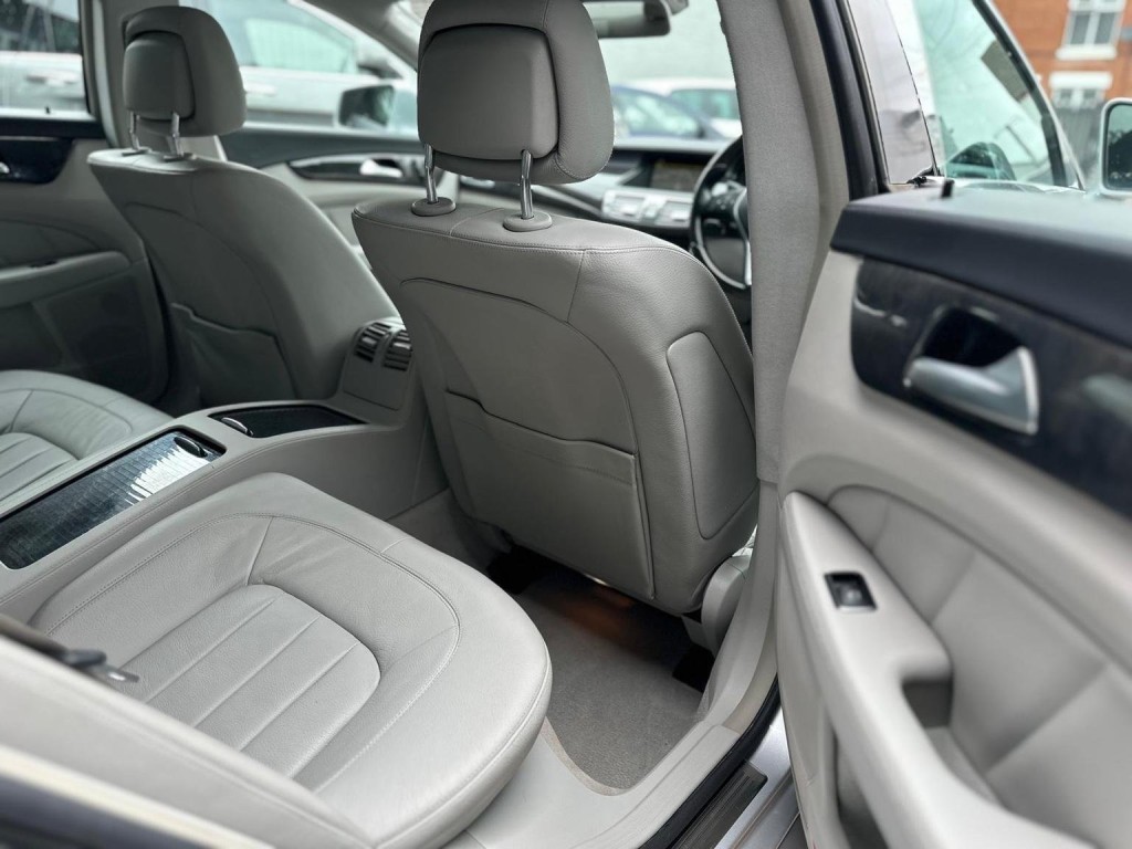 MERCEDES-BENZ CLS 3.0 CLS350 CDI V6 BlueEfficiency Sport Coupe G-Tronic+ Euro 5 4dr 2011