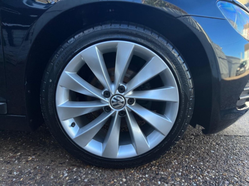 VOLKSWAGEN SCIROCCO 2.0 TDI BlueMotion Tech DSG Euro 5 (s/s) 3dr (Nav) 2014