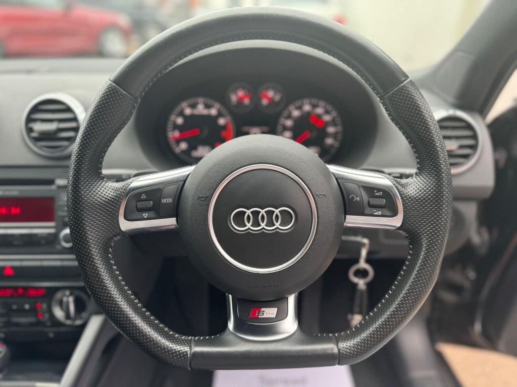 AUDI A3 2.0 TFSI Black Edition Sportback S Tronic quattro Euro 5 5dr 2013