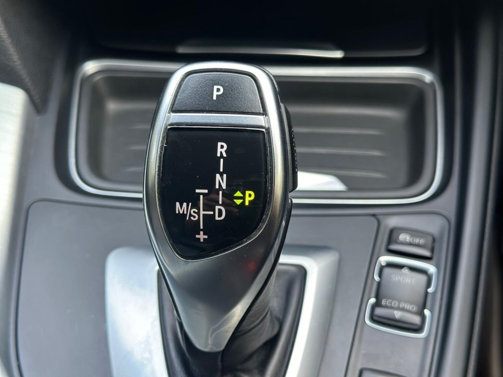 BMW 3 SERIES 3.0 335d M Sport Auto xDrive Euro 6 (s/s) 4dr 2015