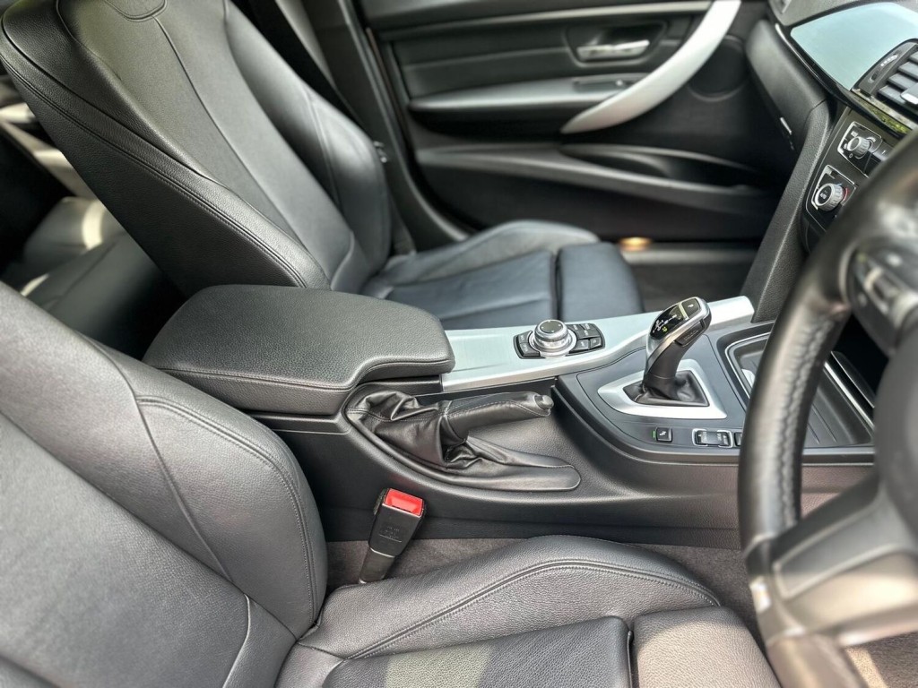 BMW 3 SERIES 3.0 335d M Sport Auto xDrive Euro 6 (s/s) 4dr 2015